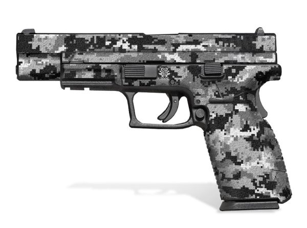 Decal Grip for Springfield XD 9mm/.40  5" - Digital Camo - Image 5